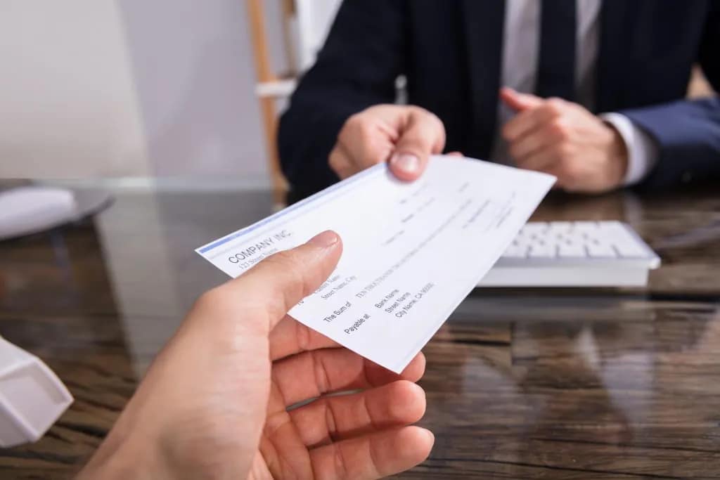 Should You Cash an Insurance Settlement Check?