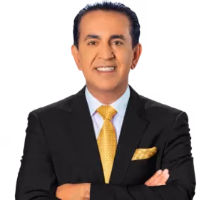 Car accident attorney Jacob Emrani standing with his arms crossed